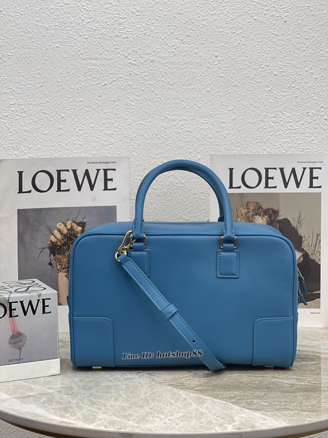 Loewe專櫃2022新款全皮純色手提肩背斜挎女包 羅意威大號Amazono手提包 10521 lyw1435